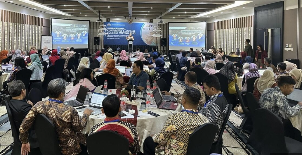 Dosen PBI UNUKASE Berpartisipasi dalam International Conference 2025 APSPBI di Bali